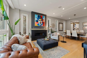 Stunning 5BR Home in Heart of Chicago with 2 Rooftops